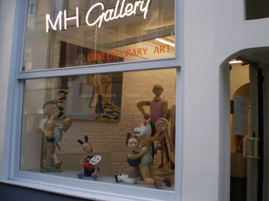 Vitrine extérieure expo Dessons